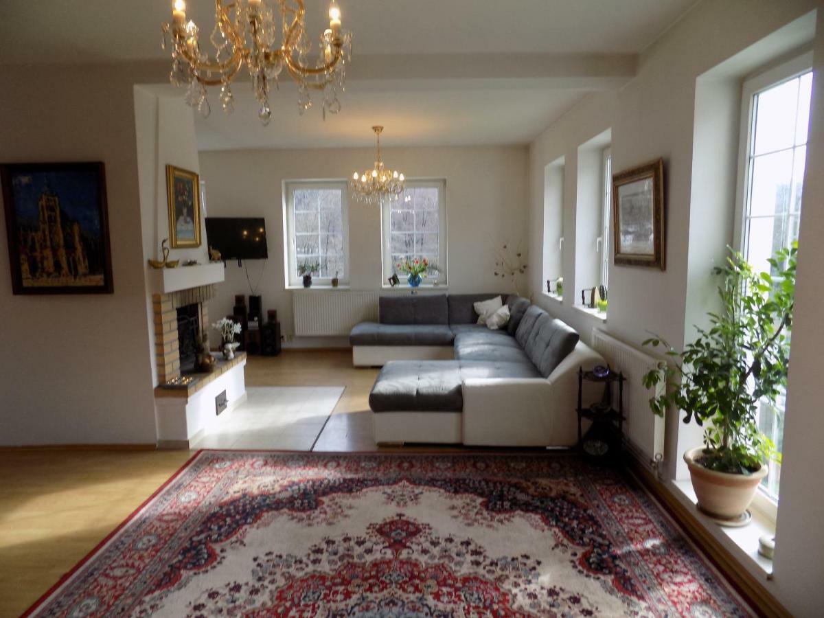 Landhaus Florian Apartment Rovensko pod Troskami Luaran gambar