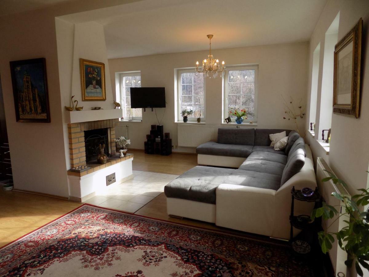 Landhaus Florian Apartment Rovensko pod Troskami Luaran gambar